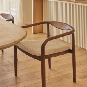 Silla de comedor en madera de acacia